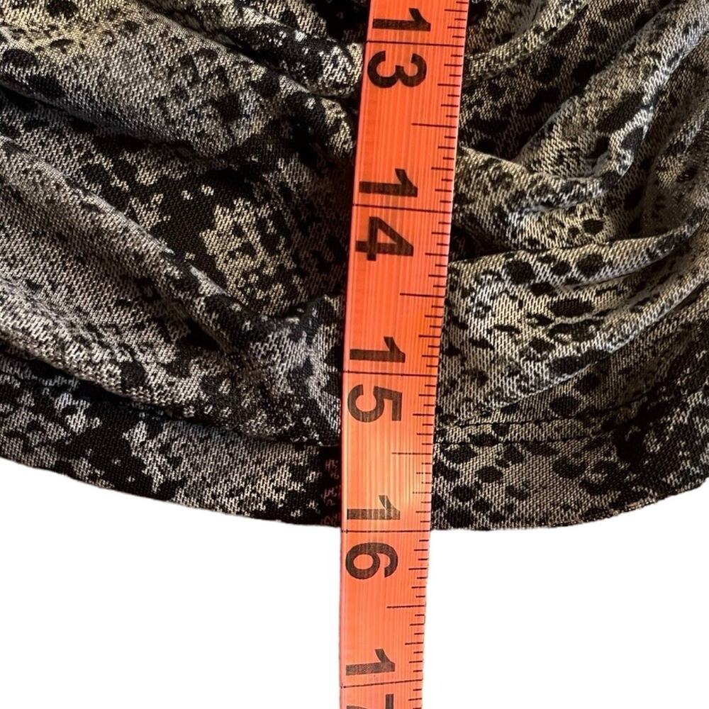 Wearever Snake Print Gray Black Ruched Crewneck Cropped Tank Top Womens Sz‎ Sm - Picture 7 of 7
